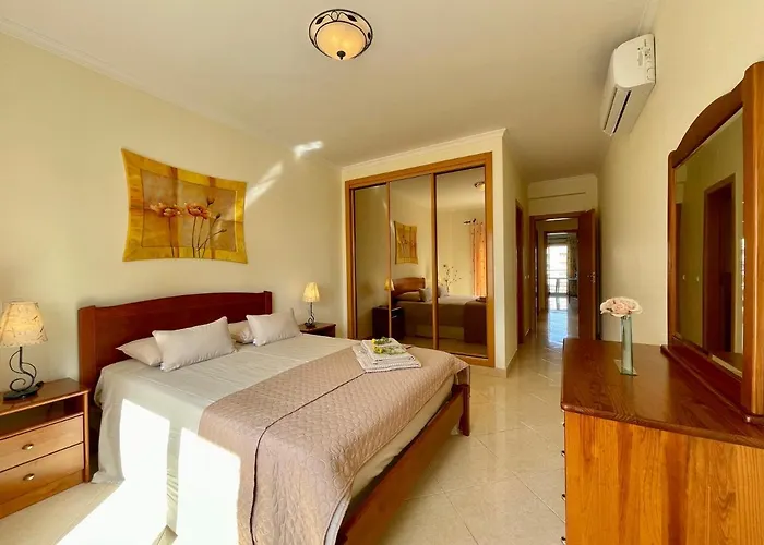 Apt Pl - 300 Meters From Beach
