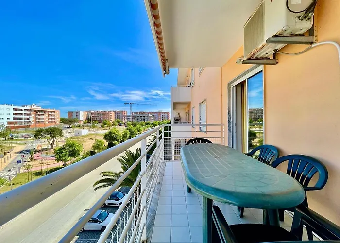 Apt Pl - 300 Meters From Beach